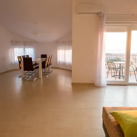 Apartment Panorama